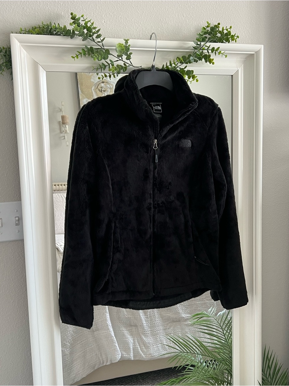 The North Face Women's Osioto Fuzzy Full-Zip Jacket